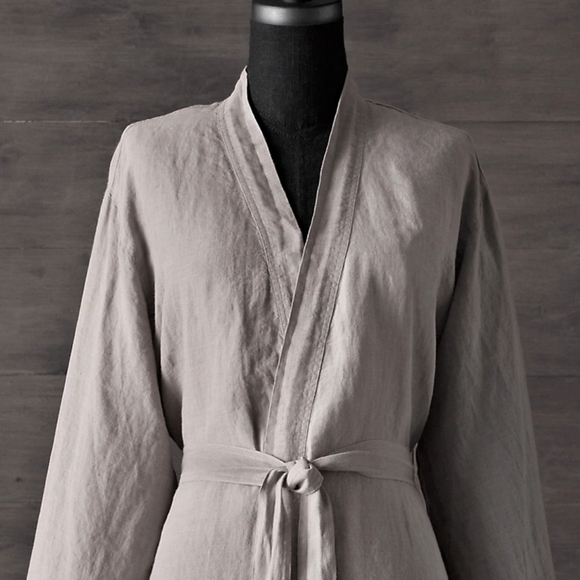 Restoration Hardware Robe Stonewashed Belgian Flax Linen in Fog (Gray) sz Small